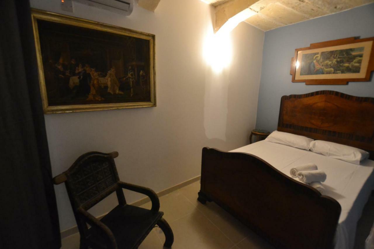 Valletta Dream Suites Ground Floor ภายนอก รูปภาพ