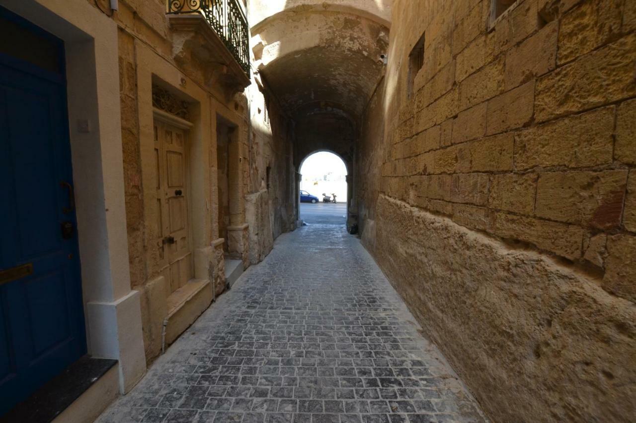 Valletta Dream Suites Ground Floor ภายนอก รูปภาพ