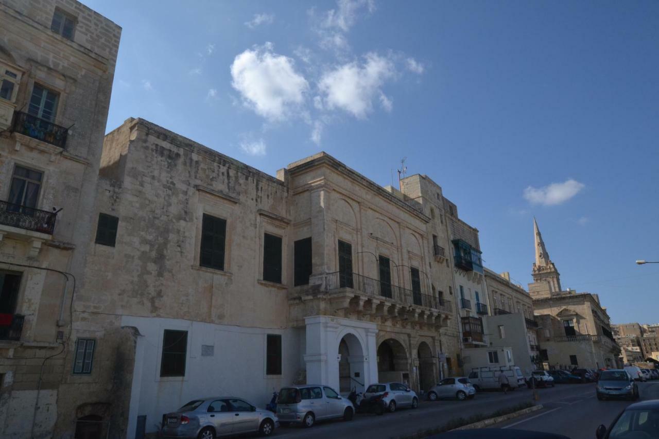 Valletta Dream Suites Ground Floor ภายนอก รูปภาพ
