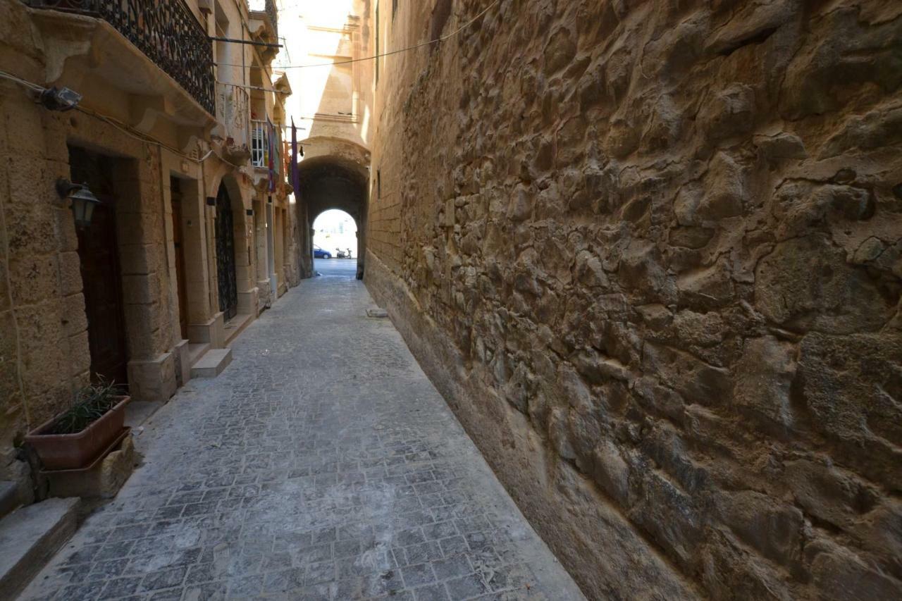 Valletta Dream Suites Ground Floor ภายนอก รูปภาพ